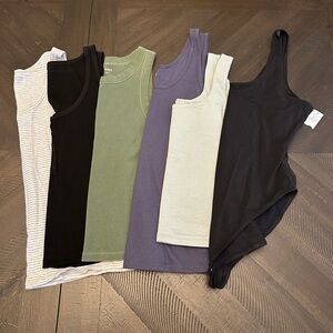 Tank lot - Old Navy and Gap